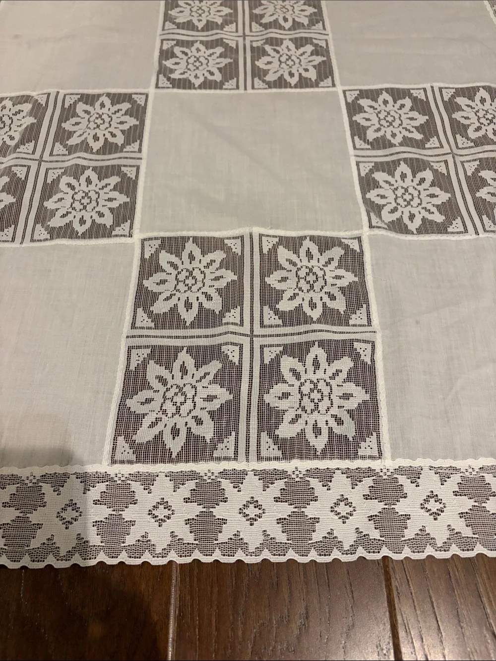 White Lace Square Tablecloth - Classic Home Dining 41 x 41 inches